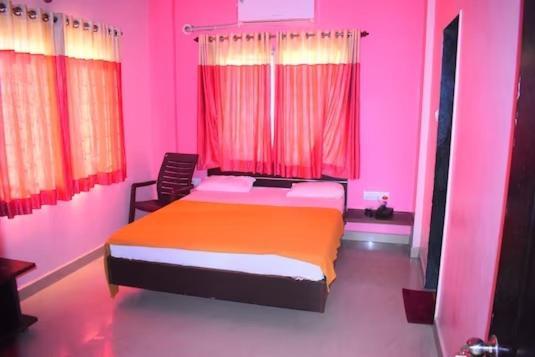 Hotel Mahakal Tulsi โสมนัส ภายนอก รูปภาพ